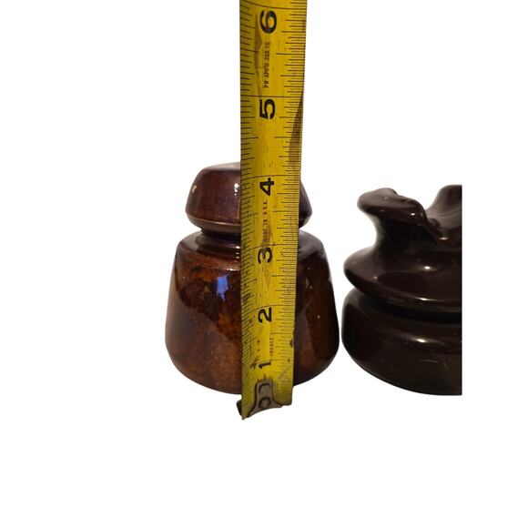 VINTAGE/ANTIQUE ~ Brown Ceramic  Insulators - set of 2 - Picture 5 of 8
